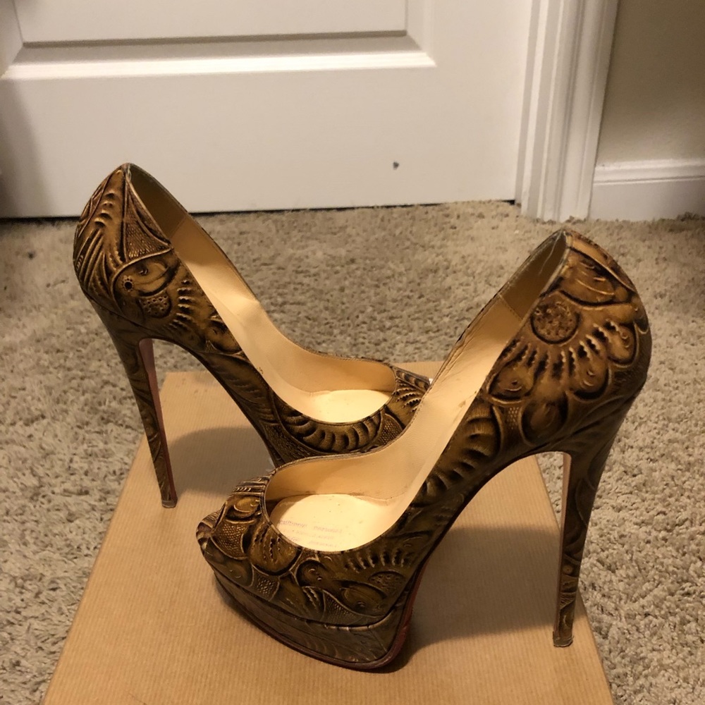 Christian Louboutin Pumps rare style, HTF!!!!